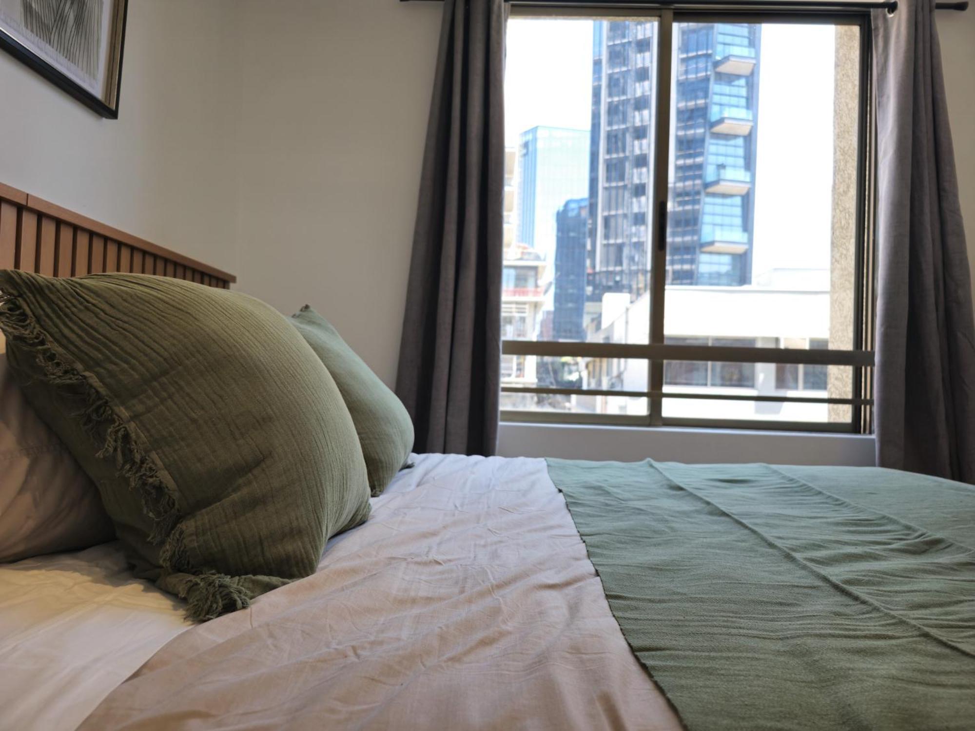 Dpto A Pasos Del Costanera Center Con Aire Acondicionado En Barrio El Golf Apartamento *